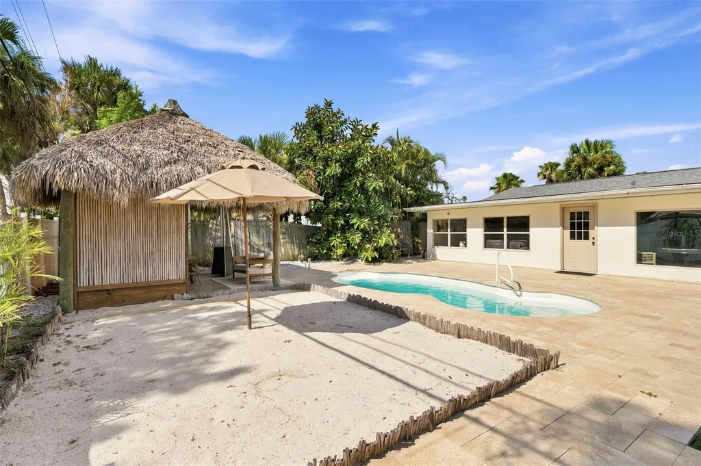 3947 Huntington Street NE St Petersburg FL 33703