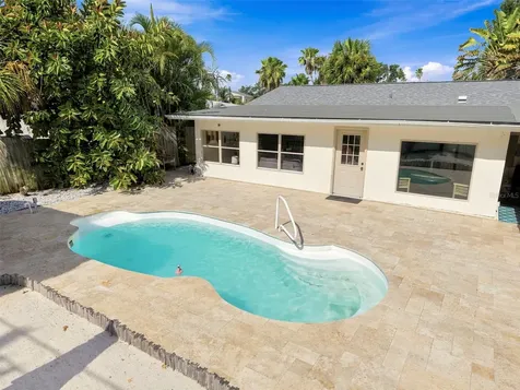 3947 Huntington Street NE St Petersburg FL 33703