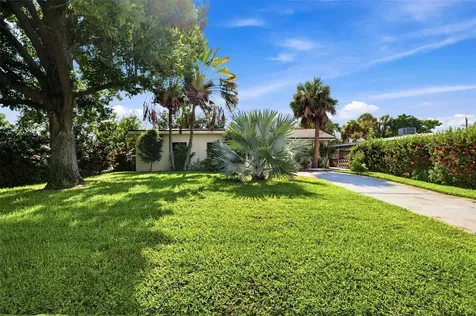3947 Huntington Street NE St Petersburg FL 33703