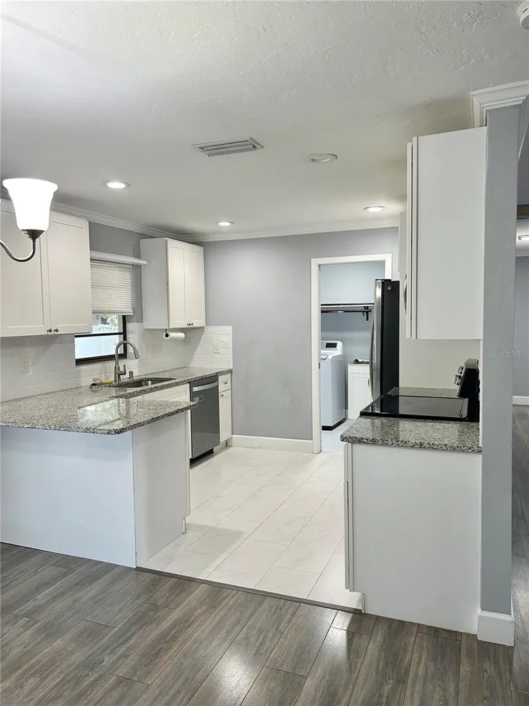 4633 Brooksdale Drive Sarasota FL 34232