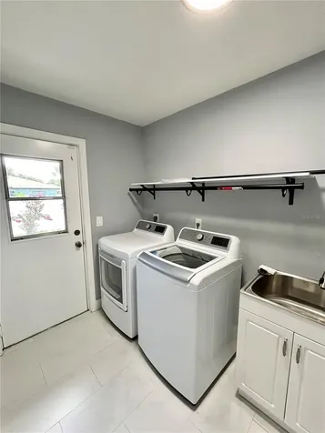 4633 Brooksdale Drive Sarasota FL 34232