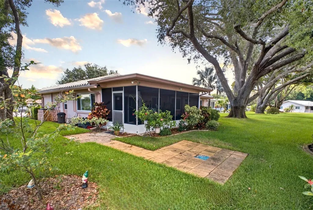 1520 Kenmore Court Palm Harbor FL 34684