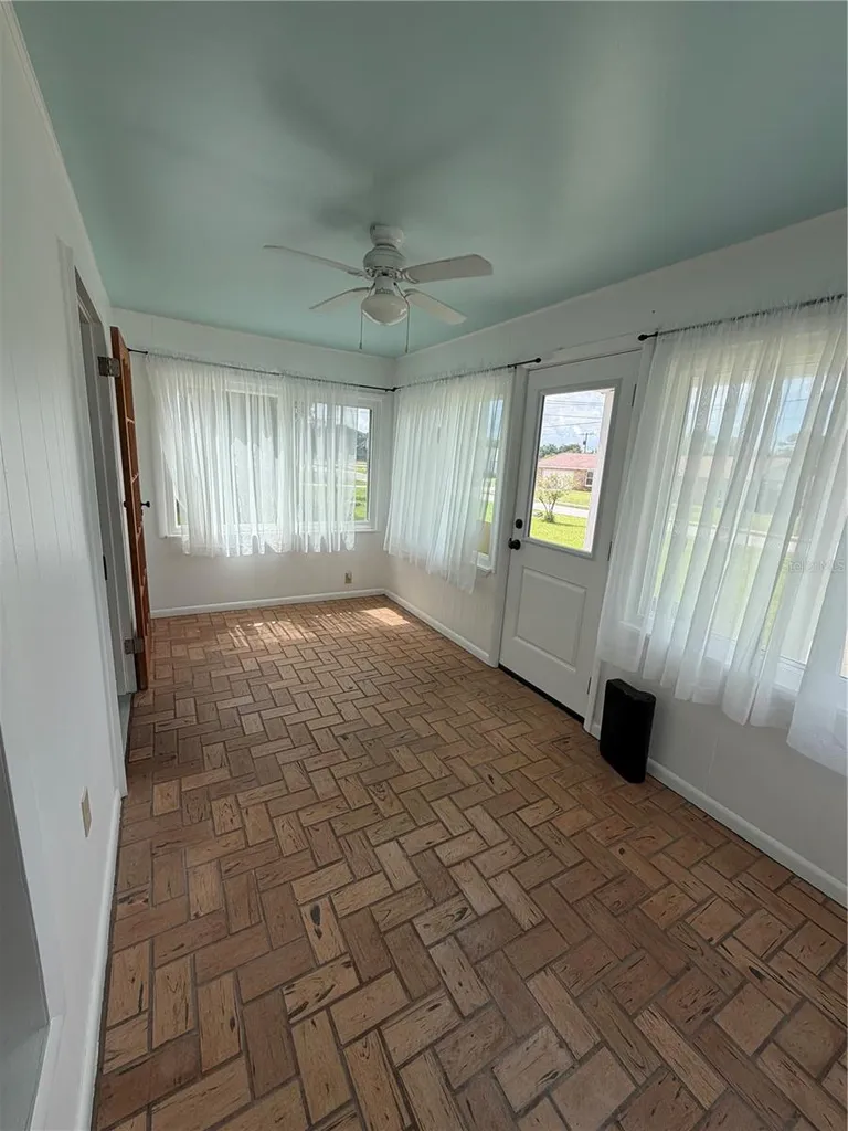 207 E Halifax Avenue Oak Hill FL 32759