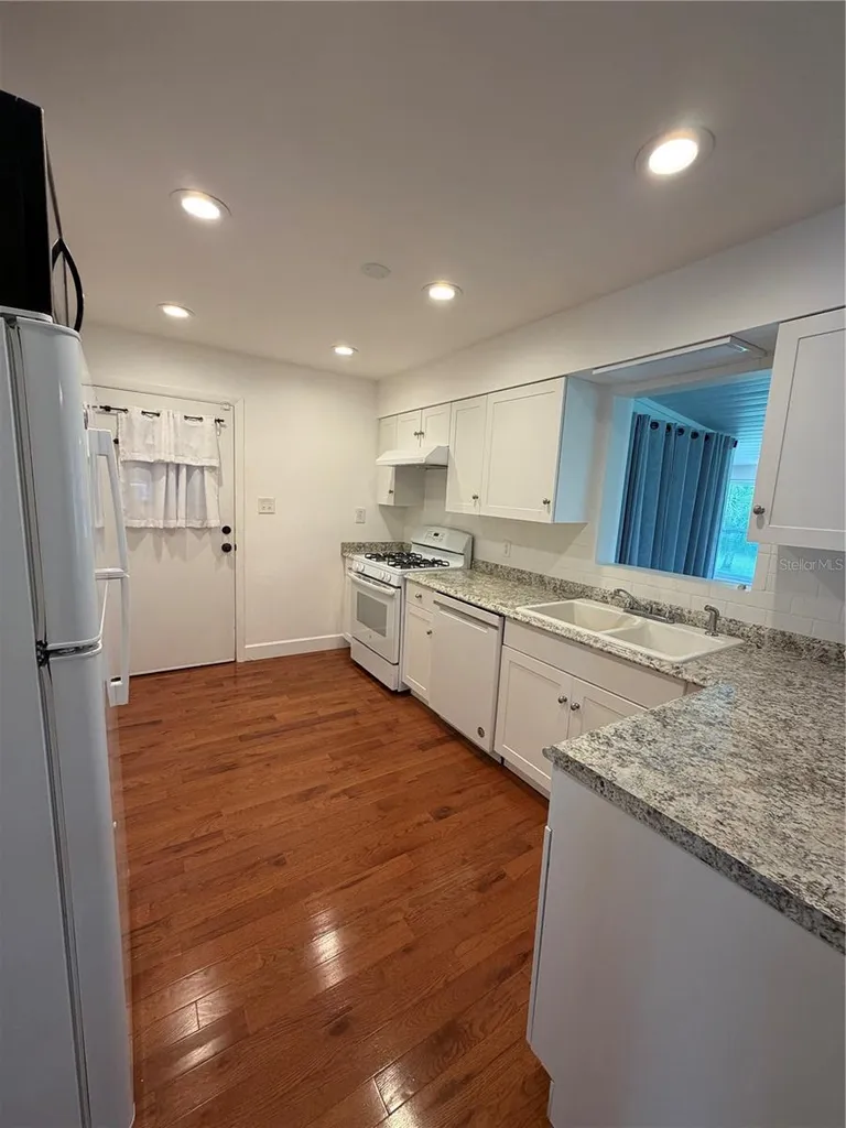 207 E Halifax Avenue Oak Hill FL 32759