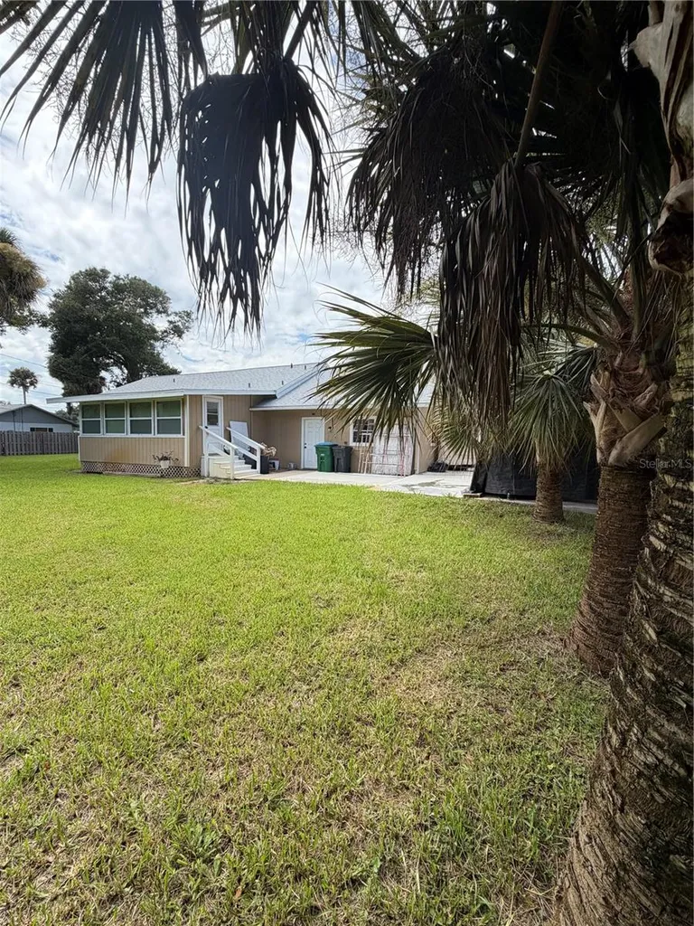 207 E Halifax Avenue Oak Hill FL 32759