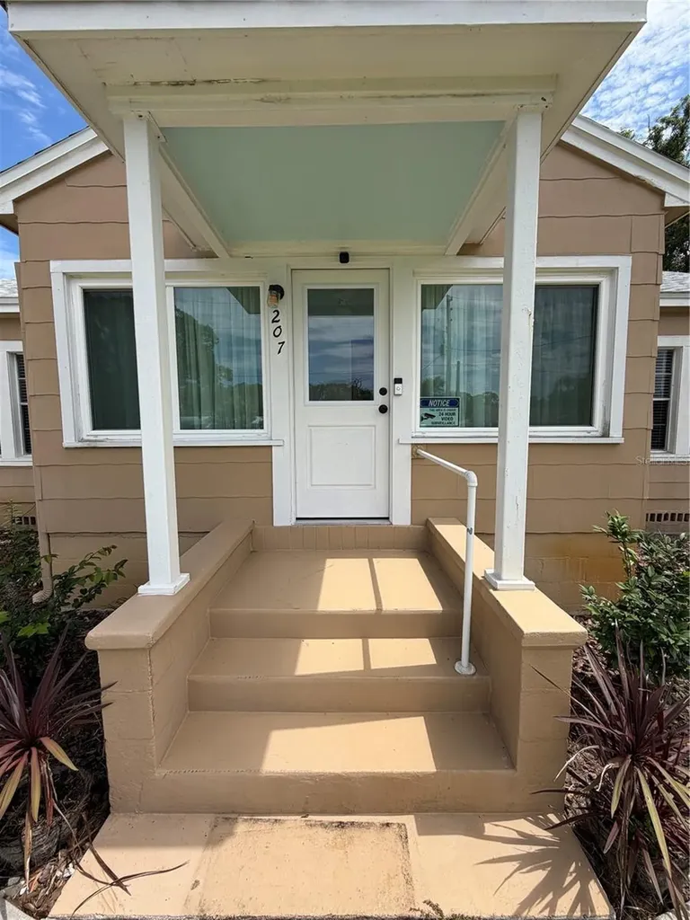 207 E Halifax Avenue Oak Hill FL 32759