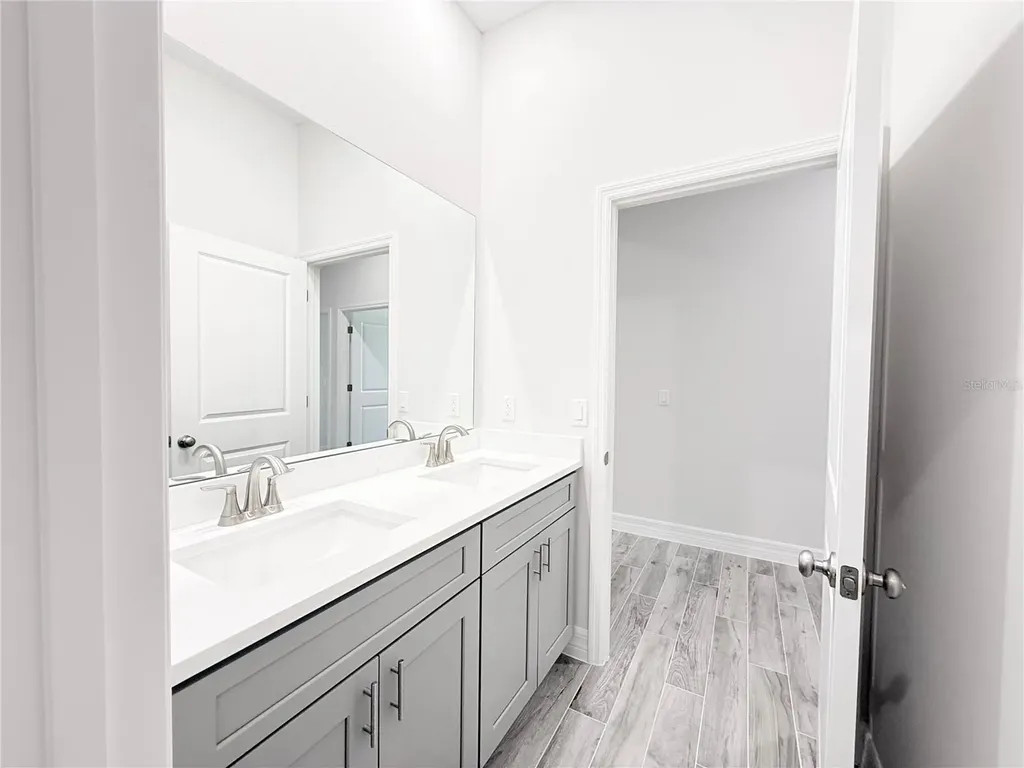 30280 W Bluebell Avenue Eustis FL 32736