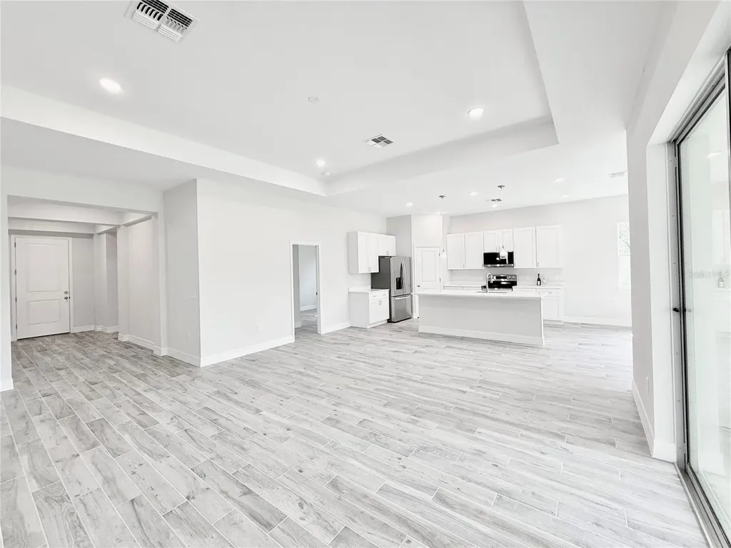 30280 W Bluebell Avenue Eustis FL 32736