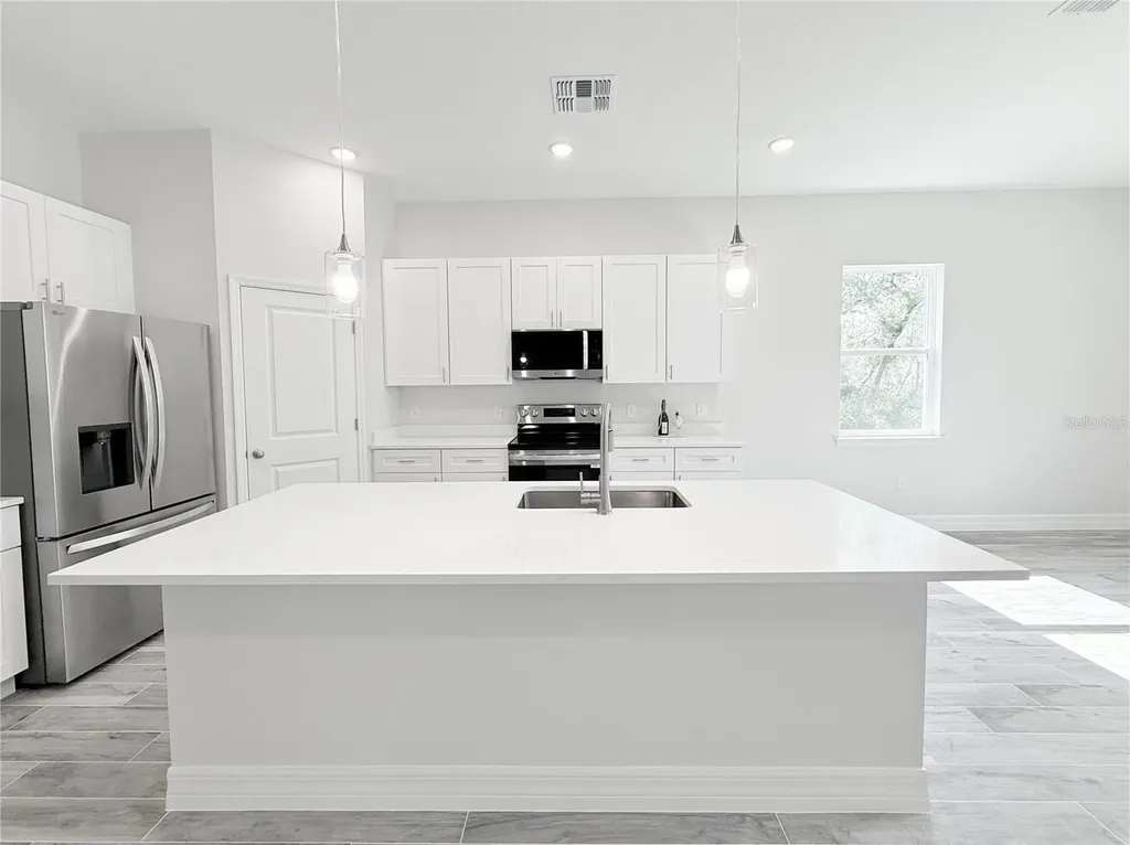 30280 W Bluebell Avenue Eustis FL 32736