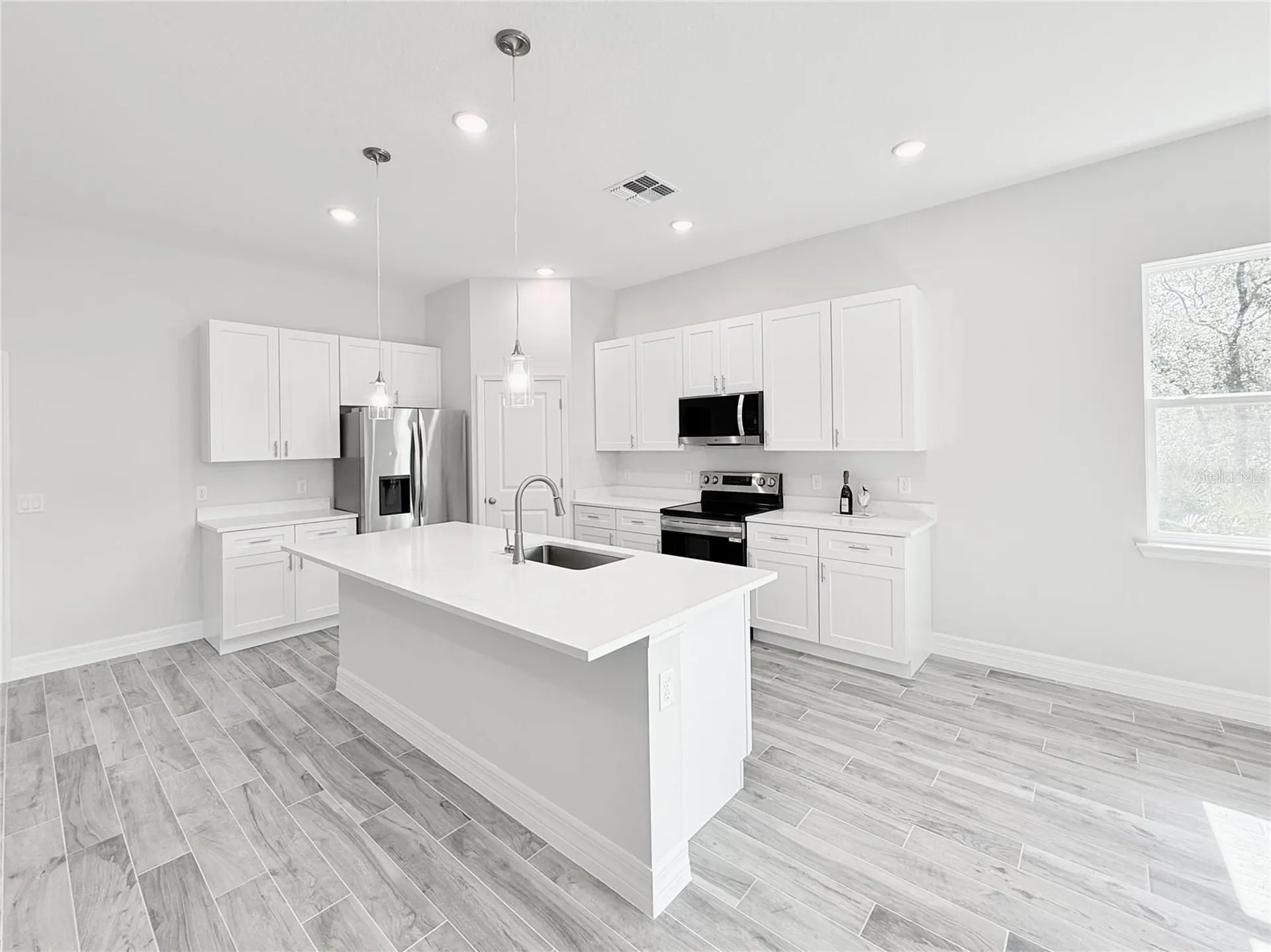 30280 W Bluebell Avenue Eustis FL 32736