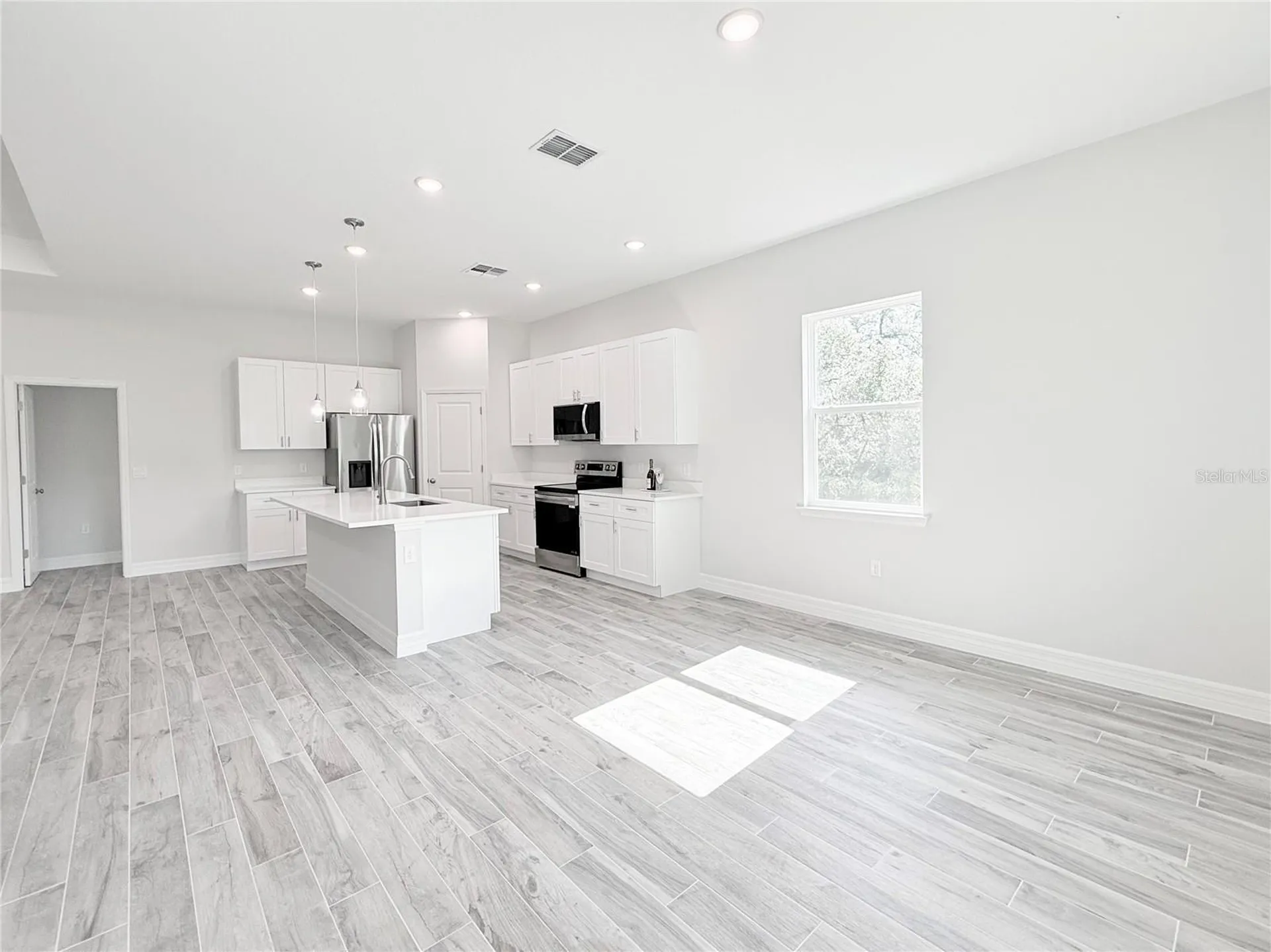 30280 W Bluebell Avenue Eustis FL 32736