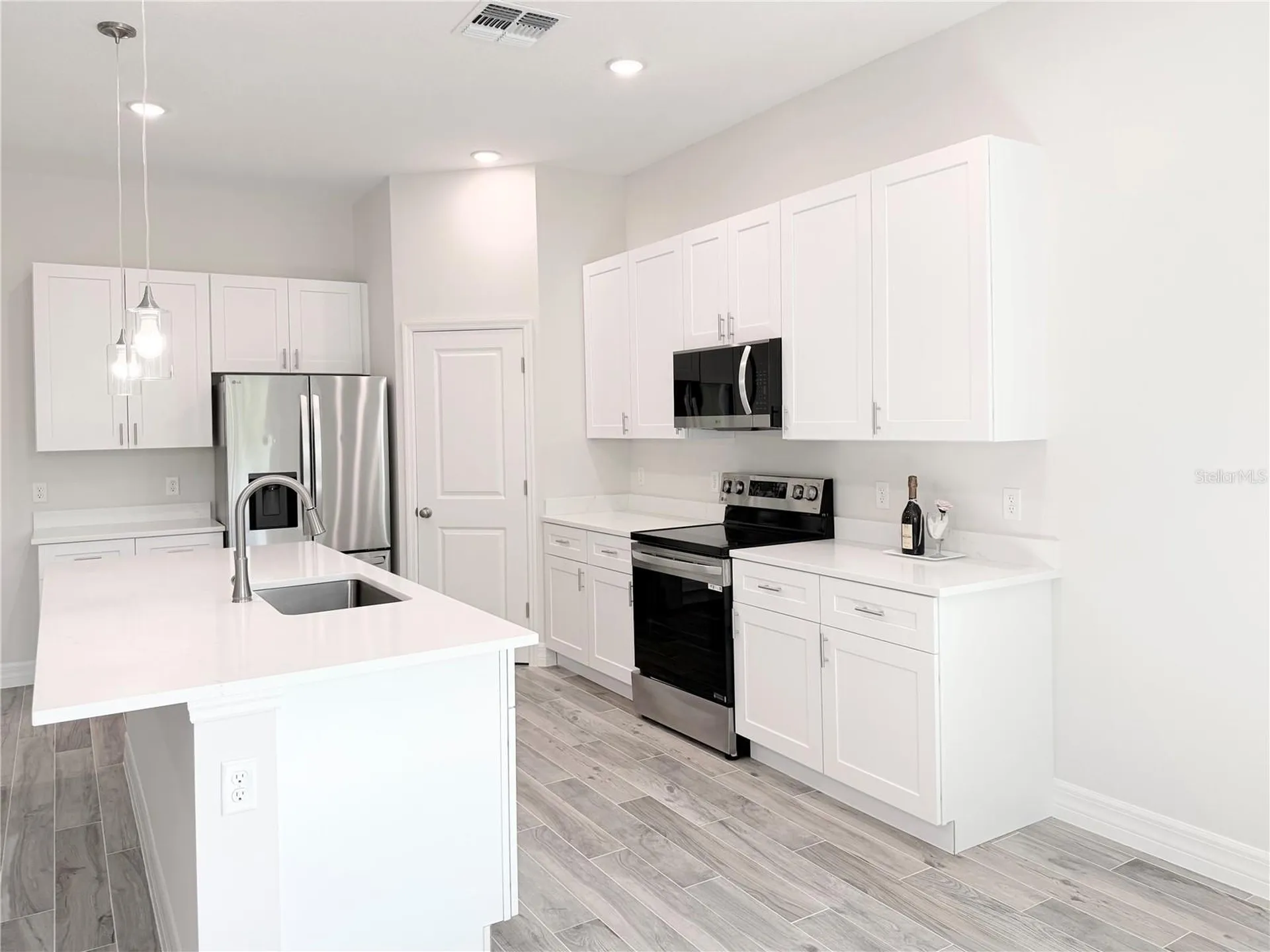 30280 W Bluebell Avenue Eustis FL 32736