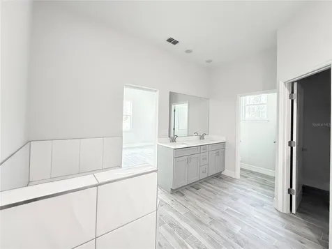 30280 W Bluebell Avenue Eustis FL 32736
