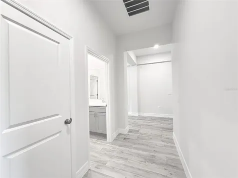 30280 W Bluebell Avenue Eustis FL 32736