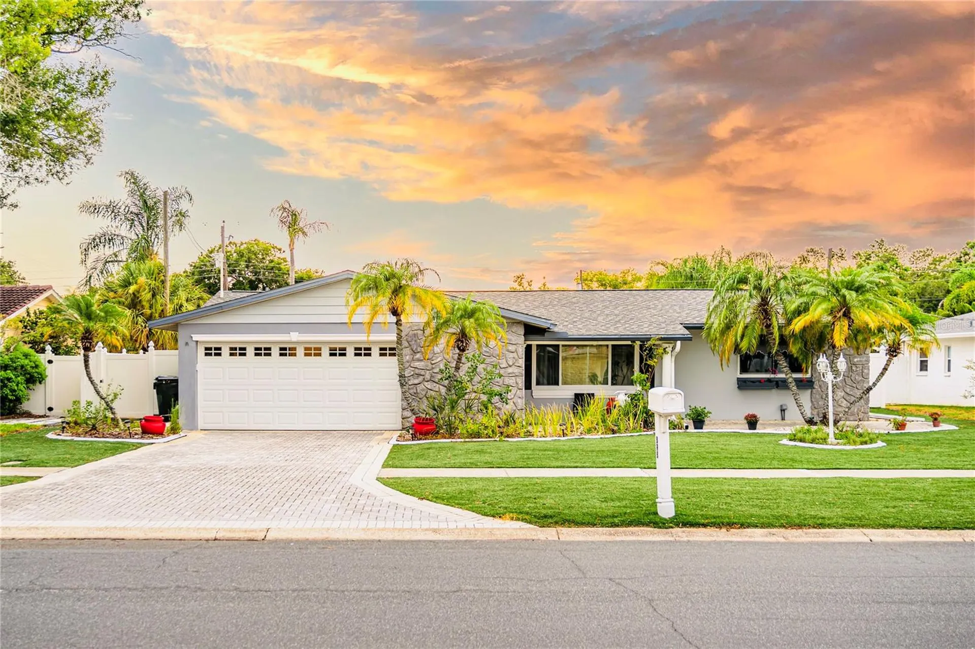 898 Corvette Drive Largo FL 33771