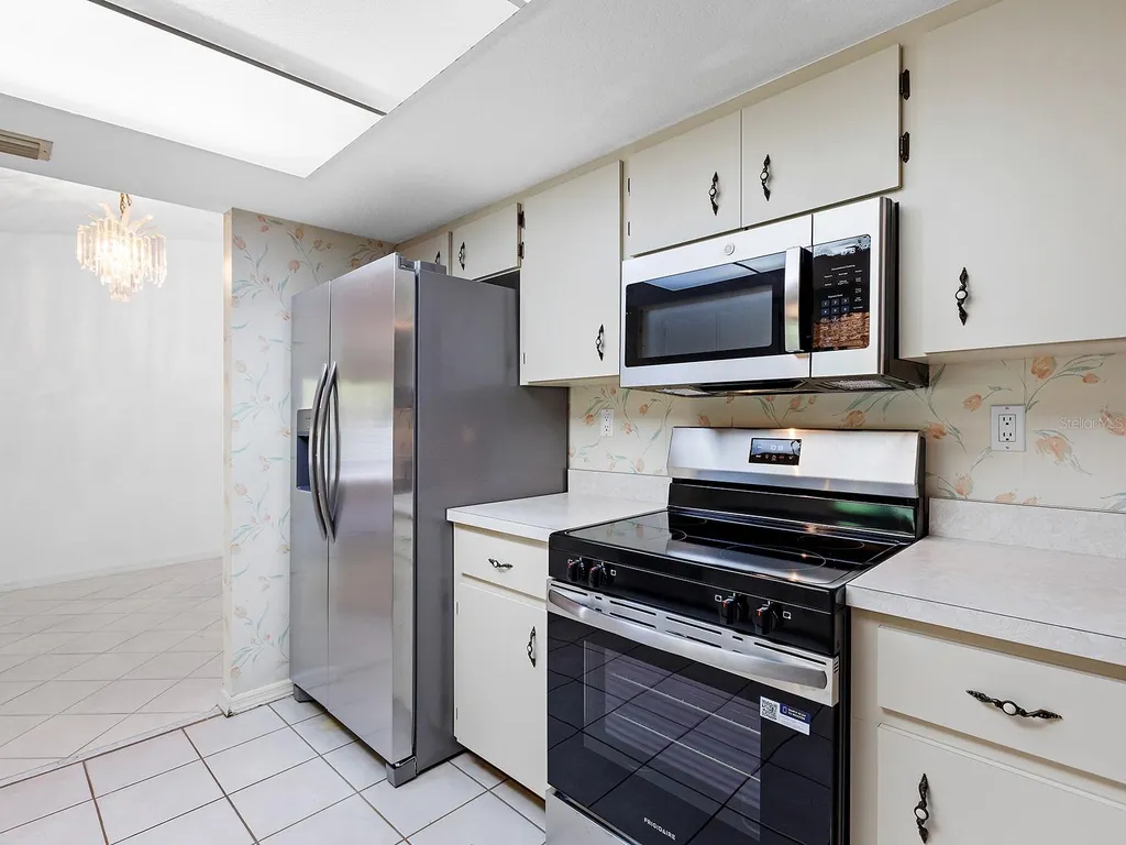 1049 Fleetwood Drive NW Port Charlotte FL 33948