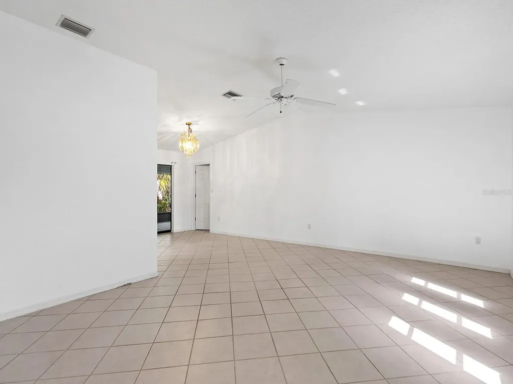 1049 Fleetwood Drive NW Port Charlotte FL 33948
