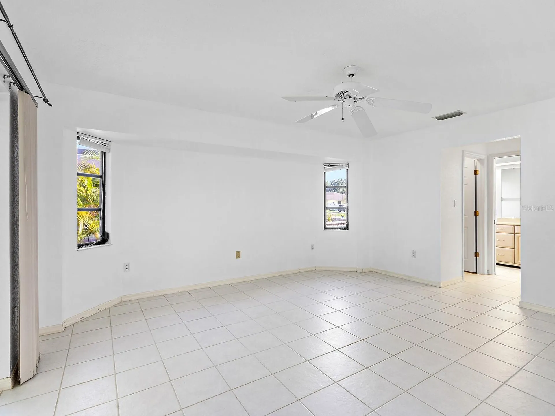 1049 Fleetwood Drive NW Port Charlotte FL 33948