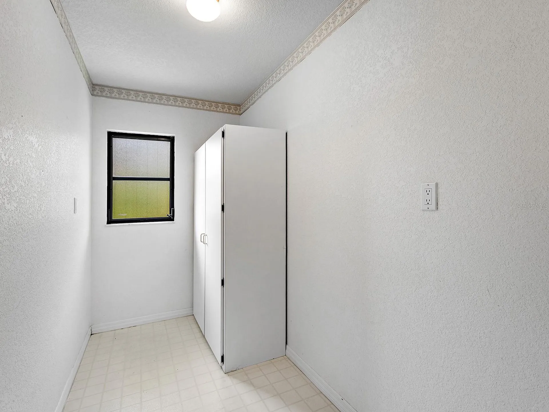 1049 Fleetwood Drive NW Port Charlotte FL 33948