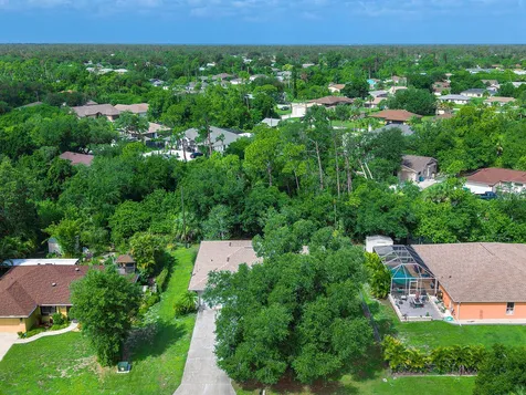 1049 Fleetwood Drive NW Port Charlotte FL 33948