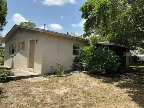 2942 Greynolds Street Deltona FL 32738