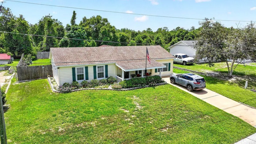 3018 Yorkshire Drive Deltona FL 32738