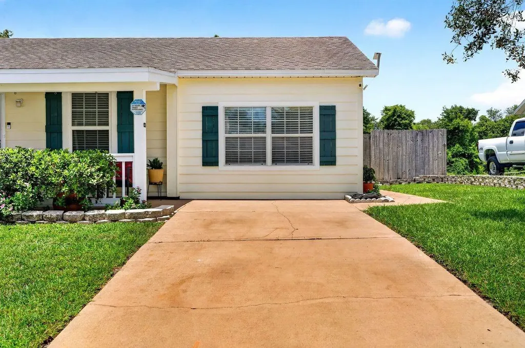 3018 Yorkshire Drive Deltona FL 32738