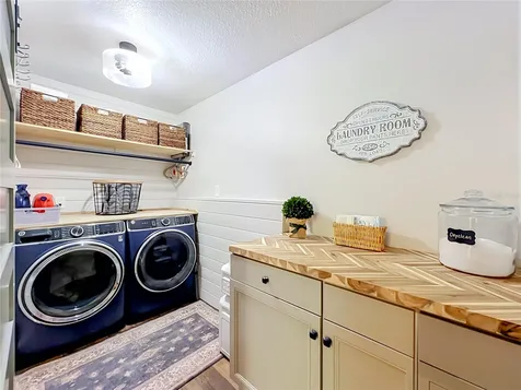 2291 Waccassa Street Geneva FL 32732