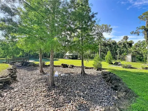 2291 Waccassa Street Geneva FL 32732