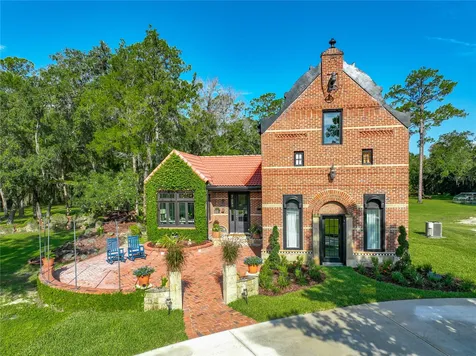 2291 Waccassa Street Geneva FL 32732