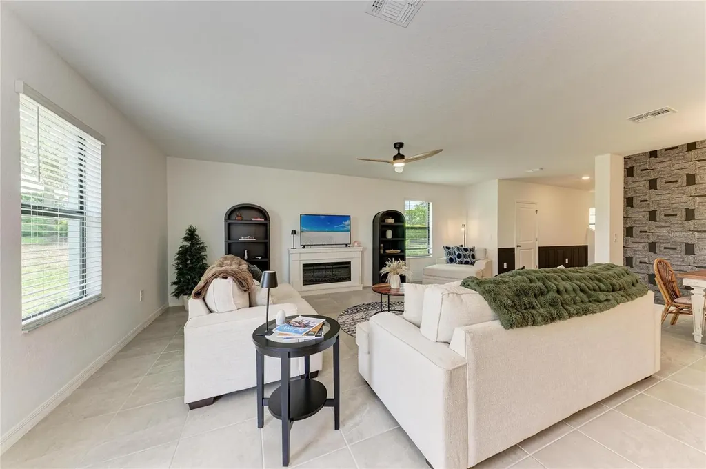 9175 Tequila Sunrise Drive Sarasota FL 34241