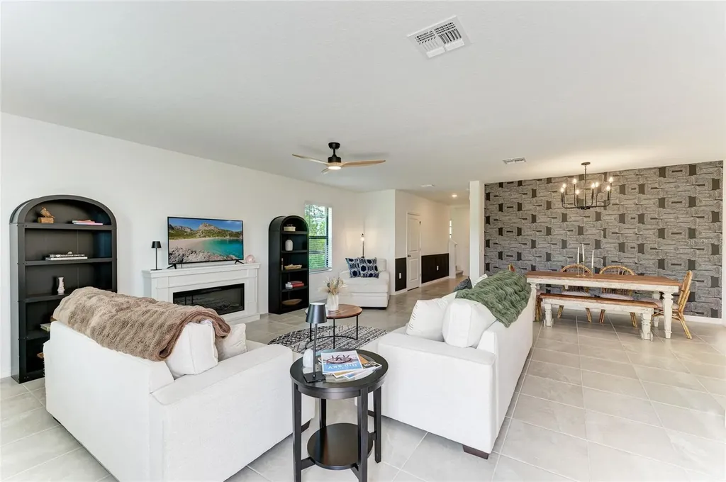 9175 Tequila Sunrise Drive Sarasota FL 34241