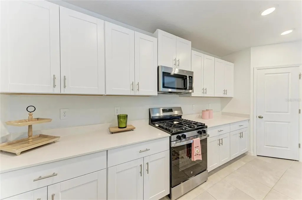 9175 Tequila Sunrise Drive Sarasota FL 34241