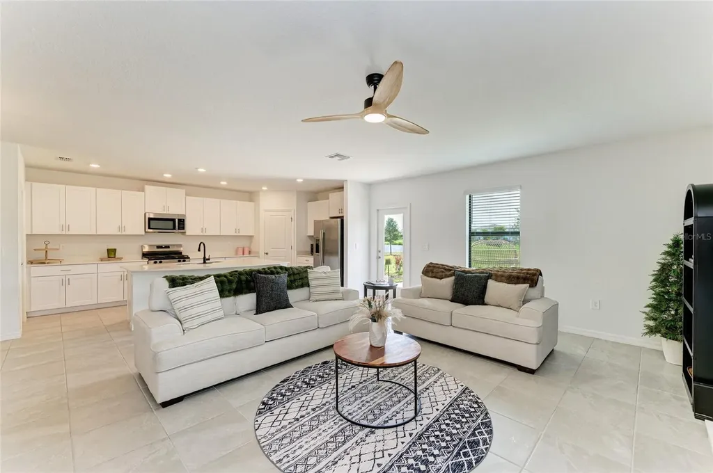 9175 Tequila Sunrise Drive Sarasota FL 34241