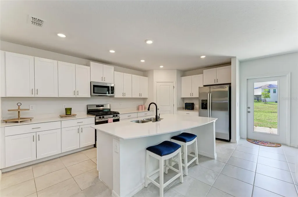 9175 Tequila Sunrise Drive Sarasota FL 34241