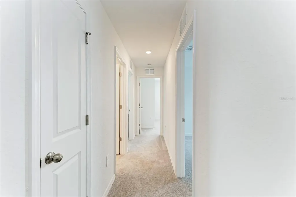 9175 Tequila Sunrise Drive Sarasota FL 34241