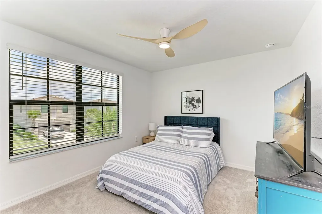9175 Tequila Sunrise Drive Sarasota FL 34241