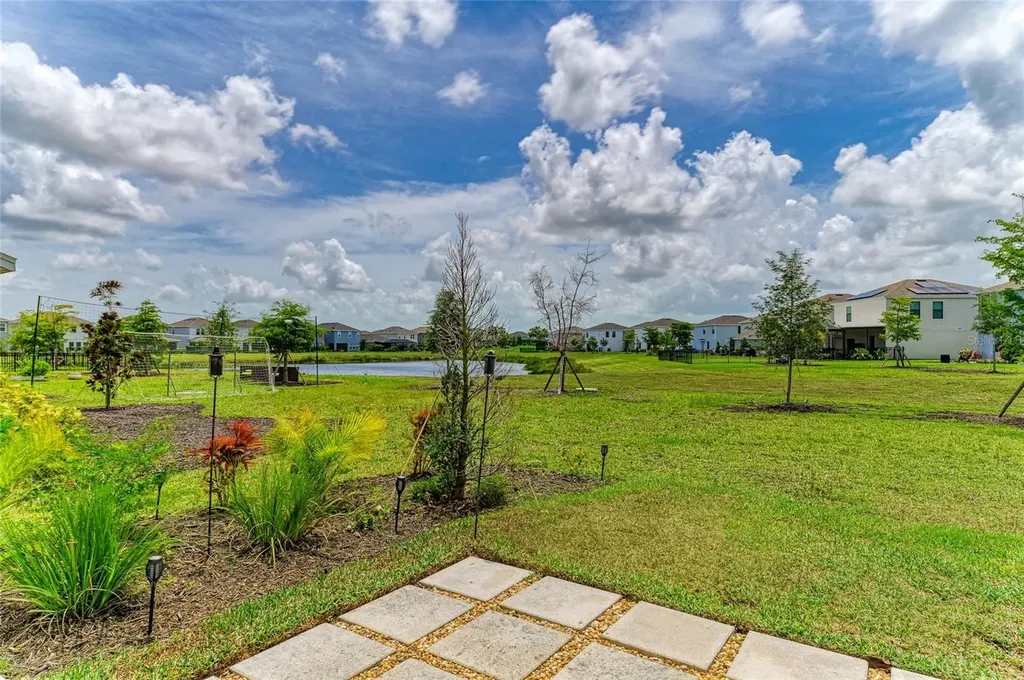 9175 Tequila Sunrise Drive Sarasota FL 34241