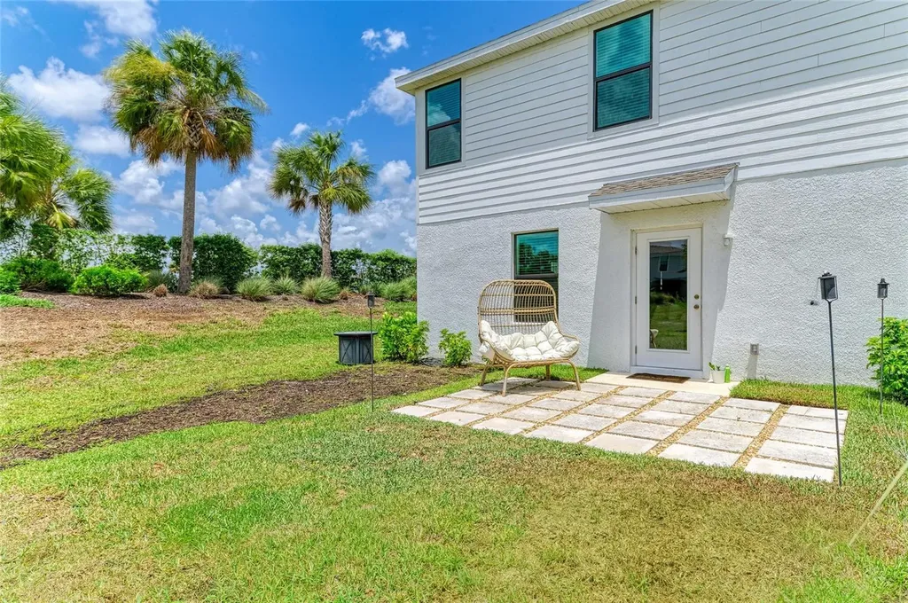 9175 Tequila Sunrise Drive Sarasota FL 34241