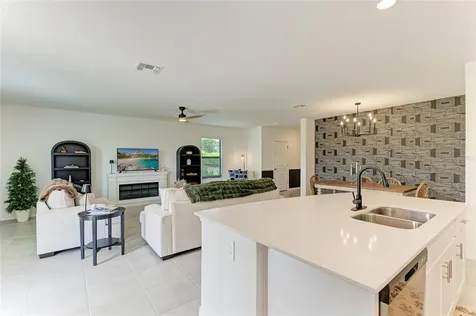 9175 Tequila Sunrise Drive Sarasota FL 34241