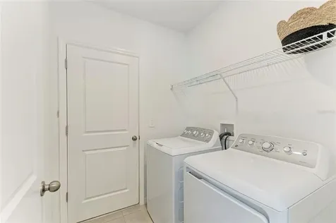9175 Tequila Sunrise Drive Sarasota FL 34241