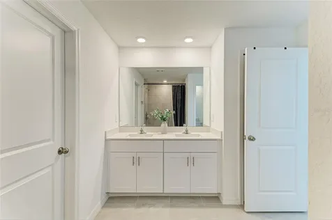 9175 Tequila Sunrise Drive Sarasota FL 34241