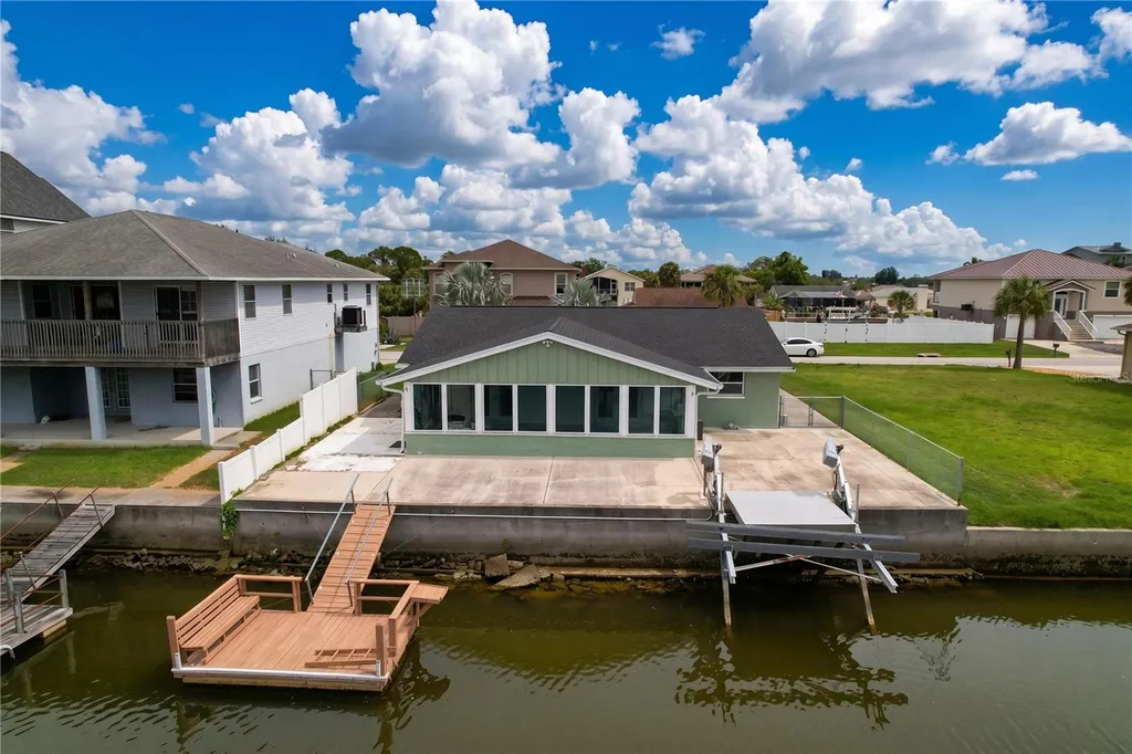 7401 Islander Lane Hudson FL 34667