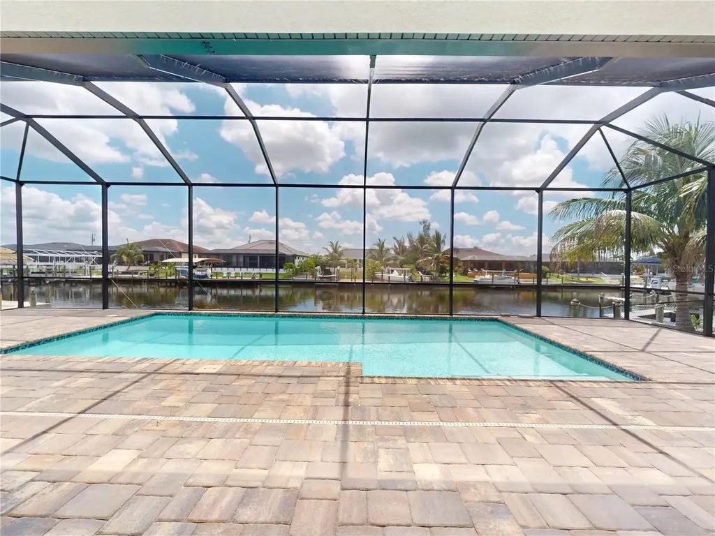 229 NW 33rd Avenue Cape Coral FL 33993