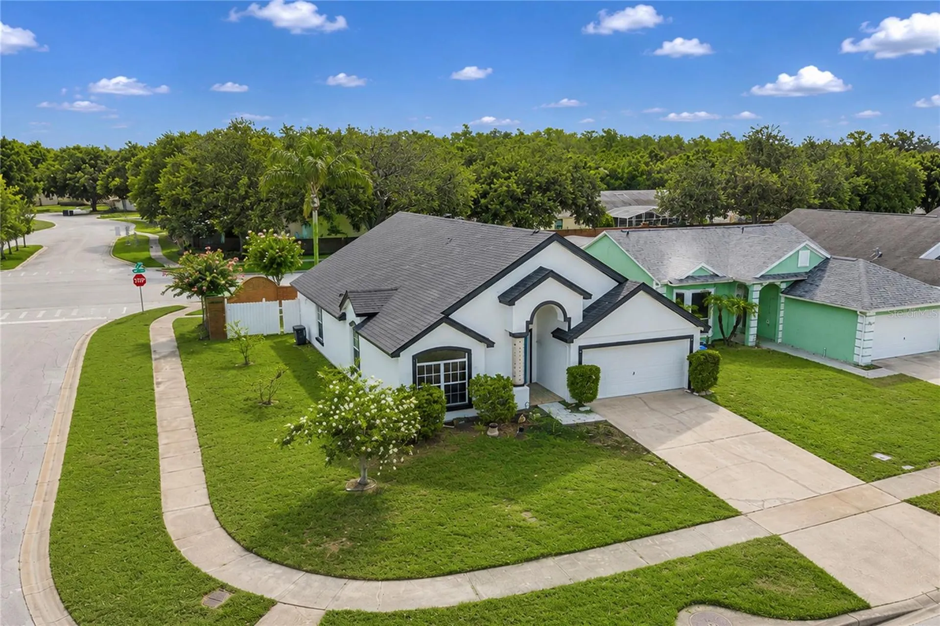2039 Shannon Lakes Boulevard Kissimmee FL 34743