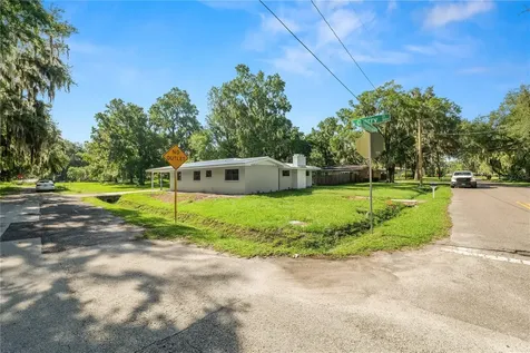 1112 N Pennsylvania Avenue Plant City FL 33563