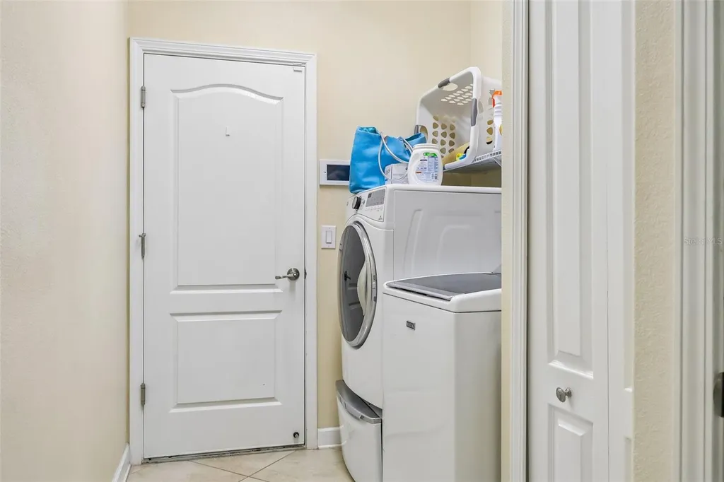 8976 Dove Valley Way Davenport FL 33896