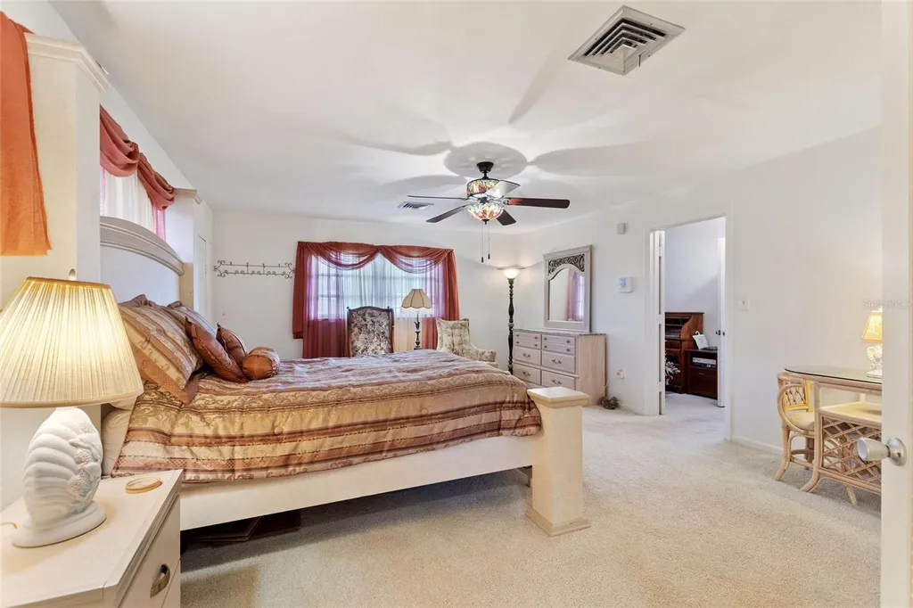 6197 Amaryllis Drive Indian Lake Estates FL 33855