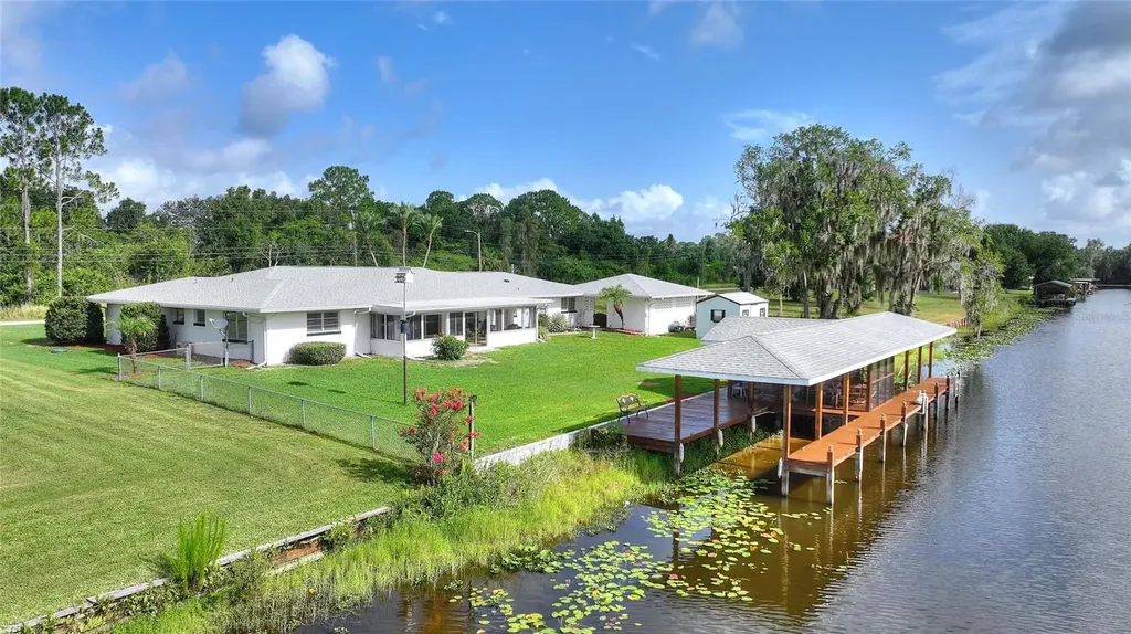 6197 Amaryllis Drive Indian Lake Estates FL 33855