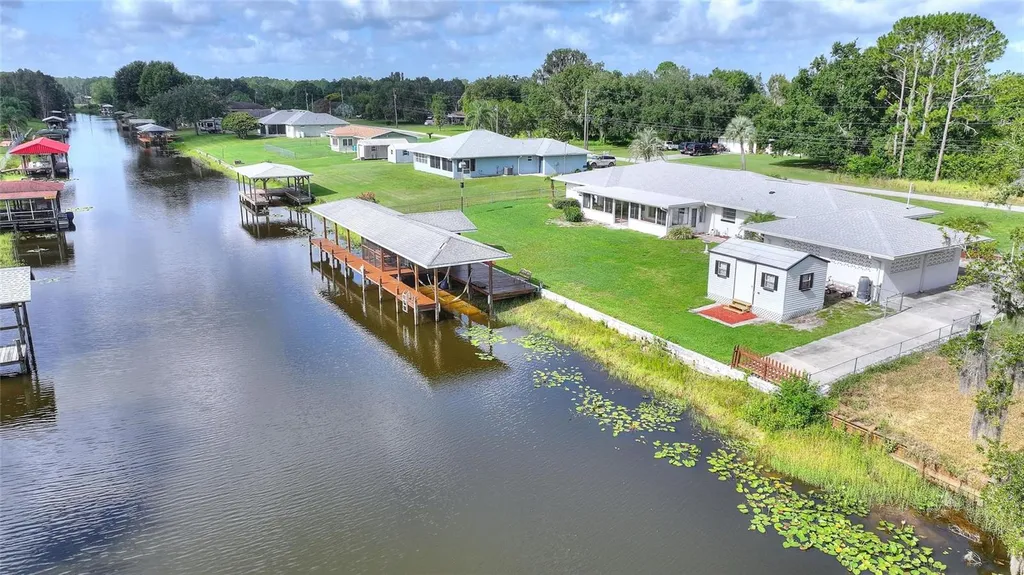 6197 Amaryllis Drive Indian Lake Estates FL 33855